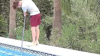 AuntJudysXXX - Sultry Spanish MILF Linda Del Sol Seduces the Pool Boy
