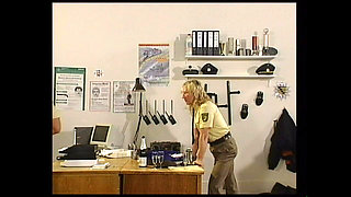 Brunette Horny MILF Suck a Big Cock of a Prison Guard Before She Get Fuck