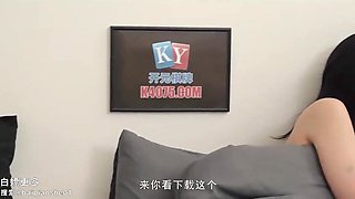Chinese beauty with amazing boobs cums from deep missionary strokes