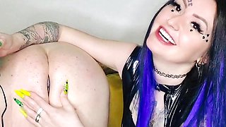 Review of a new sex toy. Anal electric plug for a slave's ass. Dominatrix Nika plays with electric vibrations with a sex slave