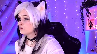 Blonde teen Sierras first erotic masturbation video