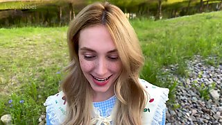 Helped a cute stranger on the street and fucked her on the same day