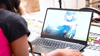 DESI DIRTY BHABI WANTS BIG COCK OF HER LAPTOP SERVICE BOY