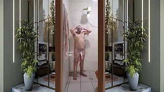 O Meu Banho Gostoso Com o Pau Duro 004