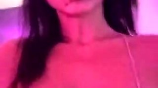 PUSSY BABE BRUNETTE masturbating