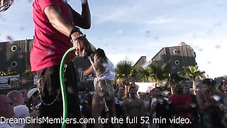 Loved one's public smut by DreamGirls Members