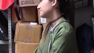 Asian stealer rammed by the guard