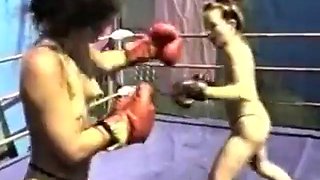 Tina Antman vs Mia Walters