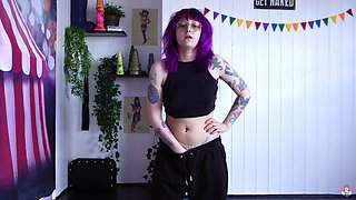 Trashy Panty Smeller