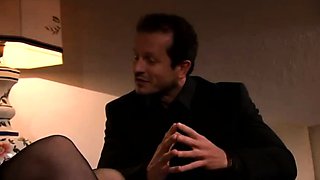 Rica Ama De Casa Italiana Se Goza Verga De Un Viajero