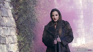 Dean Van Damme's Smoky Heat Ignites Wild Outdoor Passion