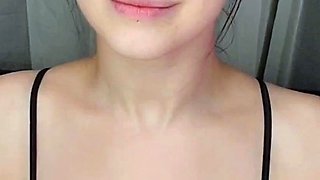 Brunette Solo Webcam Masturbation