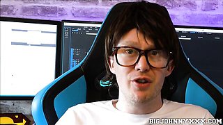 Thrilled Valentina Bianco and Big Johnny - natural babe porn - Big Johnny XXX