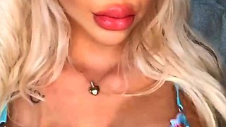Blonde tight pussy babe solo toy fun in glamour masturbation