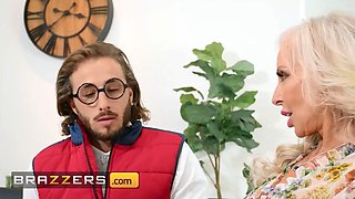 (Morgan Taylor) teaches (lucas) how to lick cunny leading to squirt crammed porno - brazzers