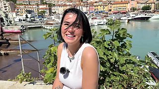 Ashley goes exploring with Marie... - Jacquie et Michel TV