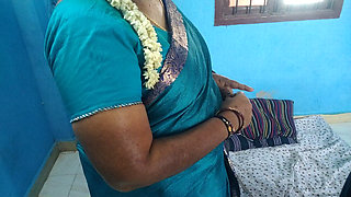 Chubby Aunty Sex with Electrician When Her Husband Went Outside