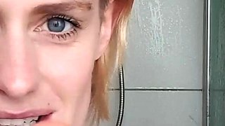 Big boobs webcam slut toys her asshole