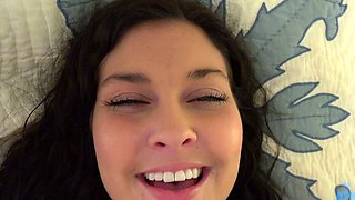 Amateur Blowjob Fun with Hot Body Brunette Babes