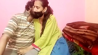 Setup On Home Bed So Romance Kissing
