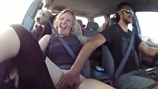 Blonde gets fingered untill cum in the car