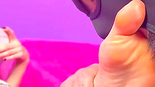 Relaxing Foot Worship - Mistress Irena Mur