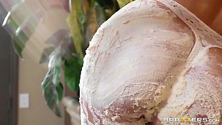 Big Wet Bridal Butt With Keiran Lee, Carter Cali And Cali Carter