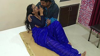 Desi Kavita Bhabhi Fuck in Hotel in Saree