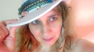 She Went to Dildo in a Hat