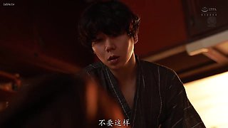 媚薬を飲ませ憧れの美しい叔母を思い通りにする