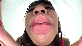 amateur asian flowerr flashing boobs on live webcam