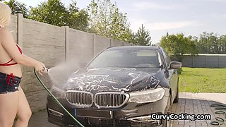 Soapy car wash rewarded with big cocking