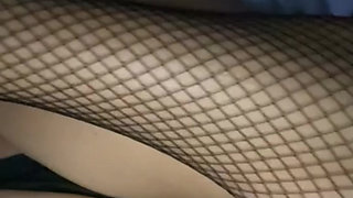 19 y.o thick teen spread her thighs wide first time playing this deep on camera