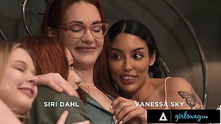 GIRLSWAY - Spooked Scarlet Skies  Pals Vanessa Sky, Coco Lovelock Hang With Stepmom Siri Dahl