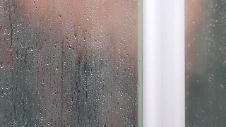 Seducing BF When Taking Shower, Ends up Squirting a Lot!