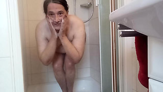 Sensual curves & feminine shapes - Eva Pur shows her mature beauty