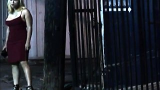 Anal a una puta que disfruta las pollas en el chiquito