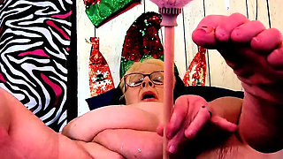 When It Rains It Pours This Sluts Pussy Gonna Gush Like the Sound of a Toilet Flush