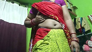 Sagarika's sexy hair remover and self-pleasure session