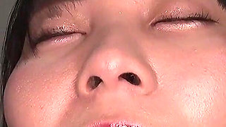 Dr. Yumika Saeki Binds Chihiro Suzuki to the Chair, Stretches Her Nostrils Wide, and Tongue-fills Them with Spit