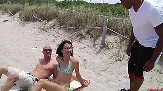 Skinny brunette Rhyanna Lee drops on her knees to suck a dick