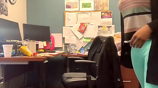Stimulating My Clit Amazing Orgasms in the Office