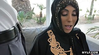 Arab cougar craves for teenage sausage- Kylie Kingston