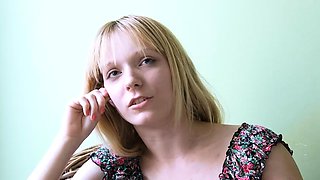 Amateur porn Gives Us Some Foot Fetish Aurora