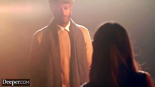Horny singer gets with a BBC dude after her performance