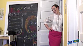 Sexy Lesbian Teacher Sucks On The Naughty Clit