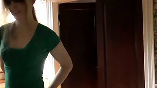 Beautiful young brunette amateur homemade sex dating
