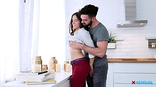 Brunette Teenage Blowjob babe