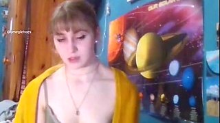 Hot Omegle Girl masturbates with Stranger
