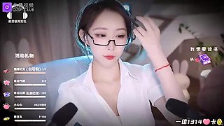 Domestic 3D Mini Theater: Reward for the Cold Female Boss ASMR: Japanese, Cam  Homemade Porn
